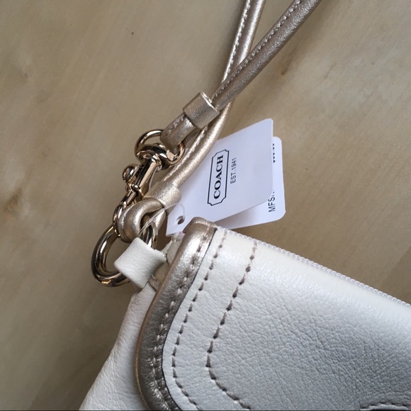 Coach Cream & Gold Leather Clutch Wristlet - Picture 5 of 16